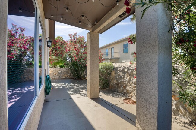 Building Photo - 7701 Maple Landing Court