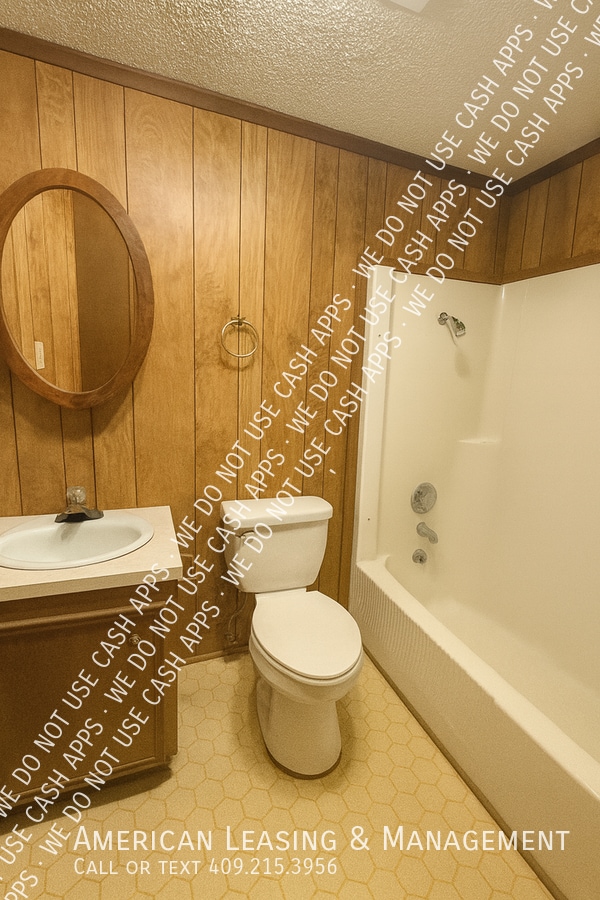 Building Photo - 908 Jordan Ave