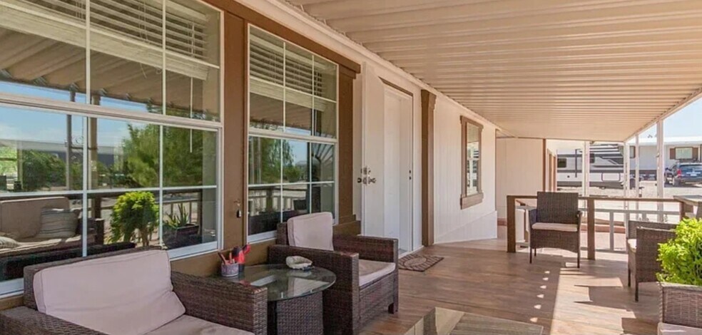 Building Photo - 8195 S Vandemoer Ln