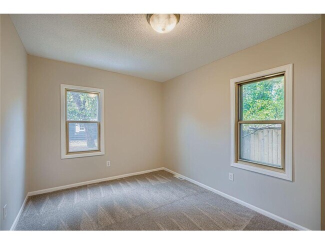 Building Photo - 4643 Emerson Ave N