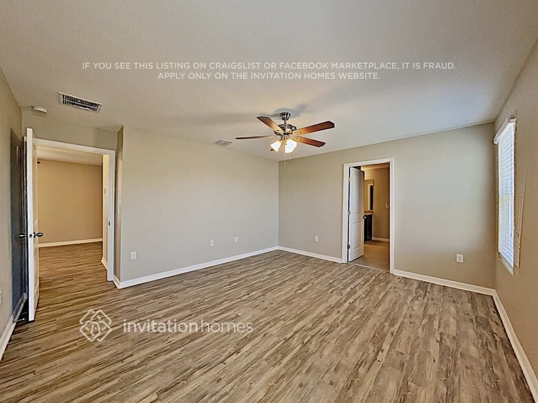 Building Photo - 3122 S Northview Rd