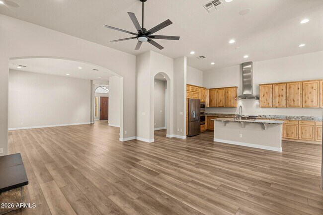 Building Photo - 3653 E Sands Dr