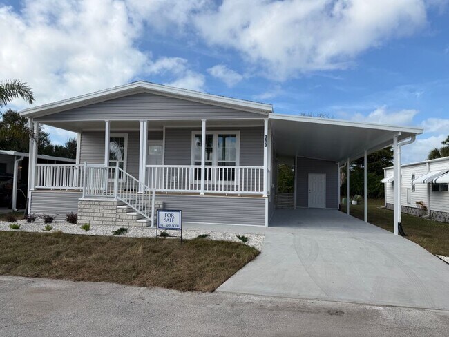 Building Photo - 310 8th St