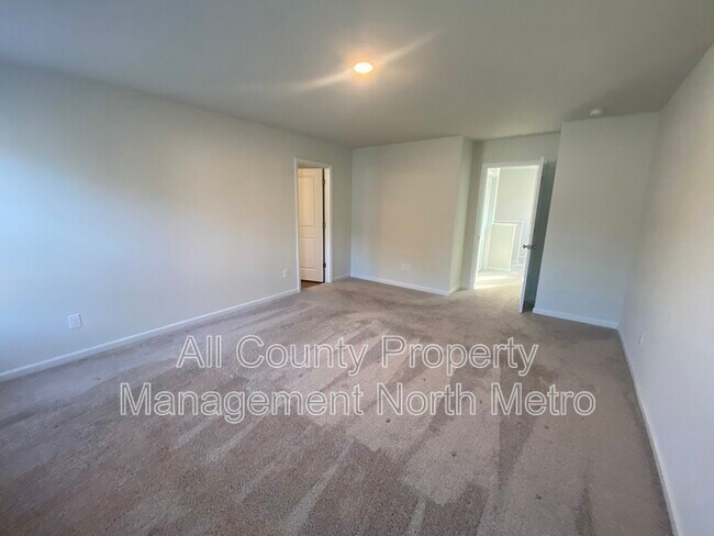 Building Photo - 5340 Melbourne Ln