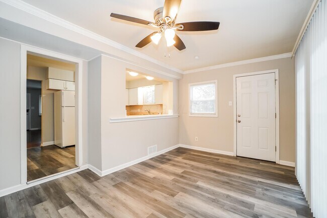 Building Photo - 3622 Washburn St