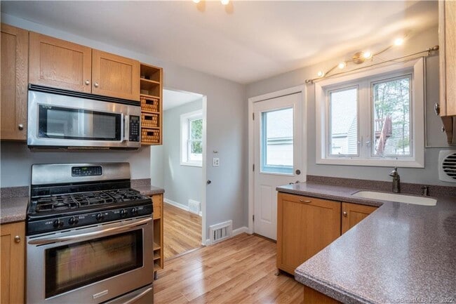 Building Photo - 34 John Smith Dr