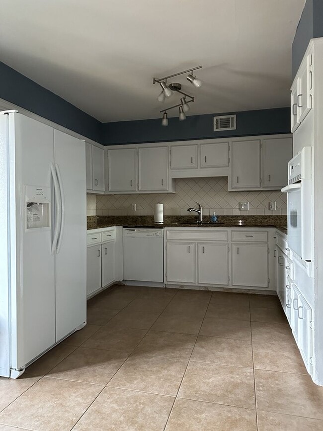 Building Photo - 2 Story Townhome near Augusta National!