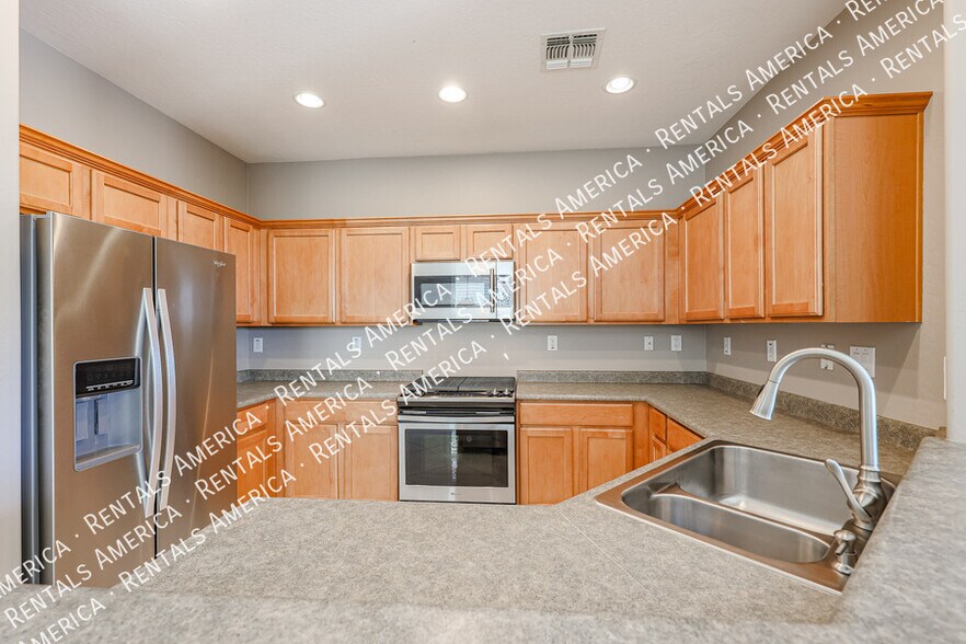 Building Photo - 40741 N Citrus Canyon Trail