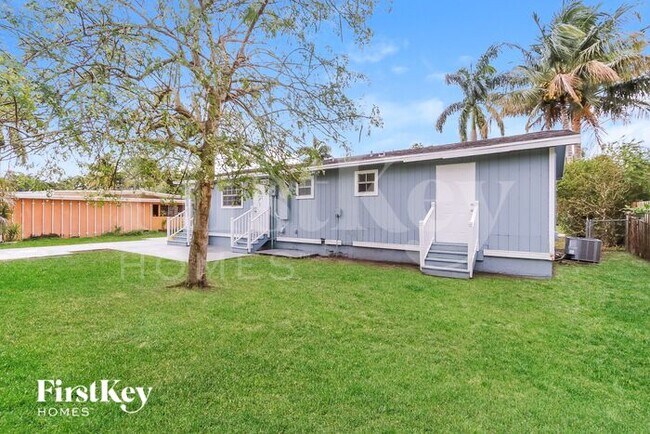 Building Photo - 5371 Washington Rd