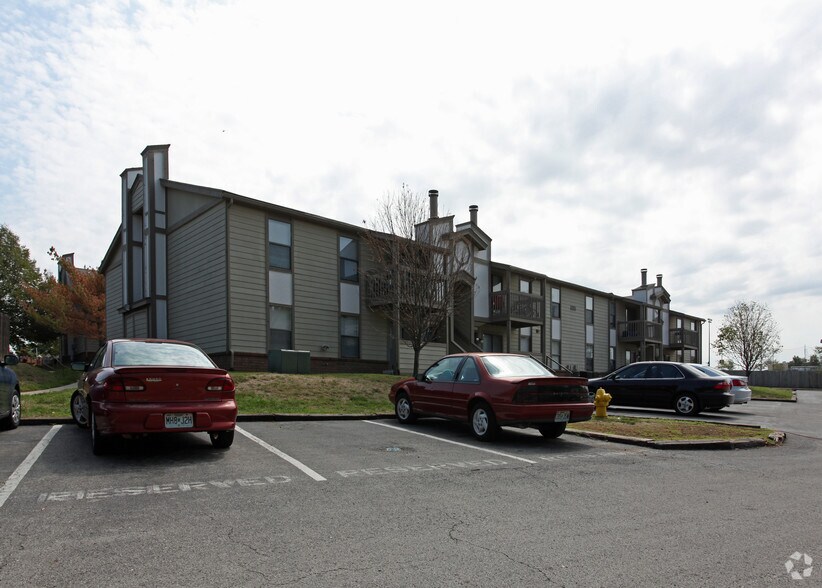 The Lodge Apartments 600608 SE State Route 291 Lees Summit MO 64063