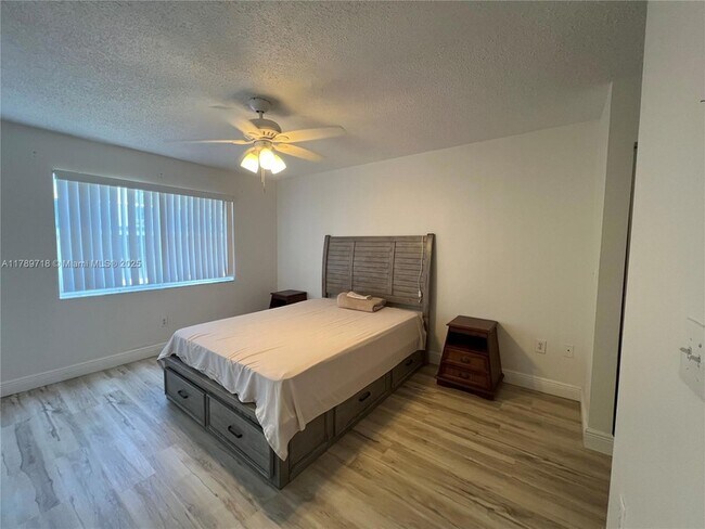 Building Photo - 8580 SW 212th St