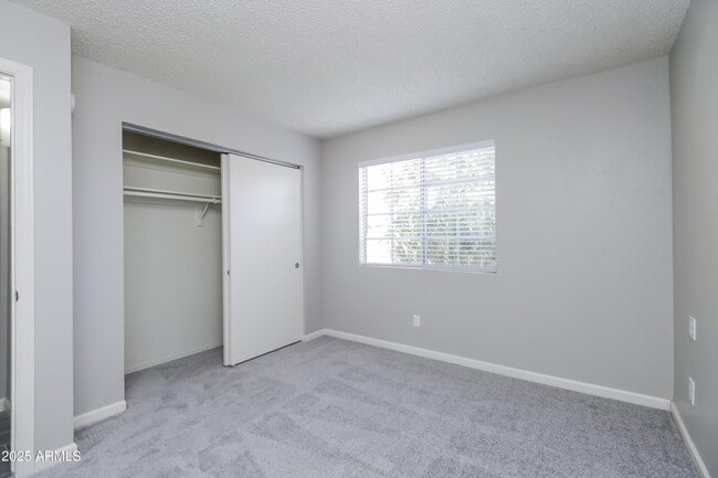 Building Photo - 7619 W Desert Cove Ave