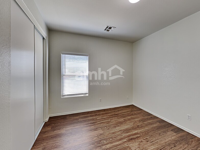 Building Photo - 6513 W Miami St