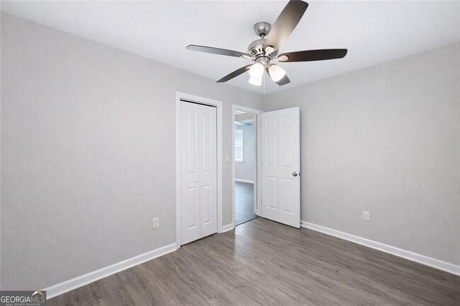Building Photo - 2146 Brookview Dr NE