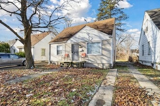 Building Photo - 3 bedroom bungalow - $1325