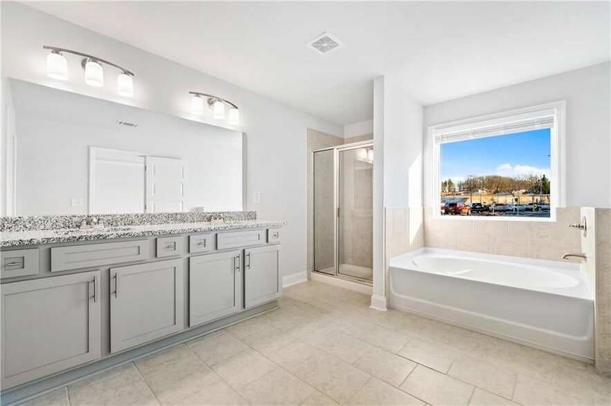 Building Photo - 3831 Brookburn Pk