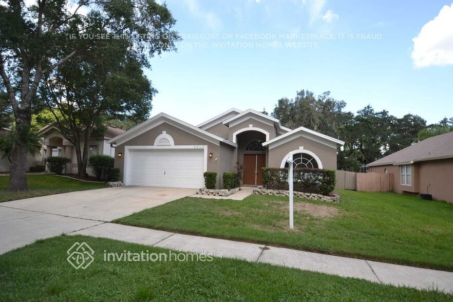 Building Photo - 2717 Brookville Dr