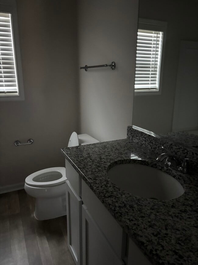 Building Photo - 1057 Field Strip Rd