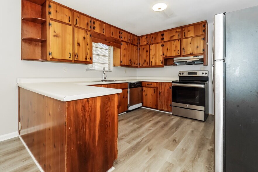 Building Photo - 416 Tanner Rd