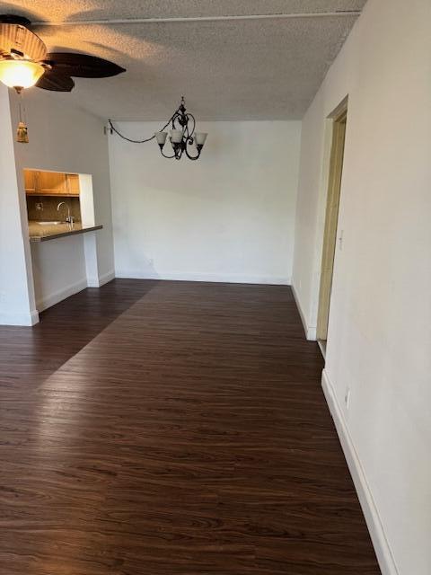 Building Photo - 712 Sunny Pine Way