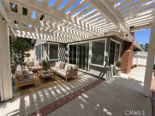 Building Photo - 31 Shearwater