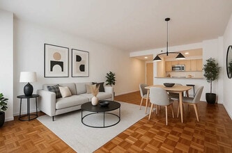 Building Photo - 241 W 43th St