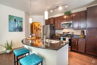 Building Photo - More Space, More Savings – Up to 6 Weeks F...