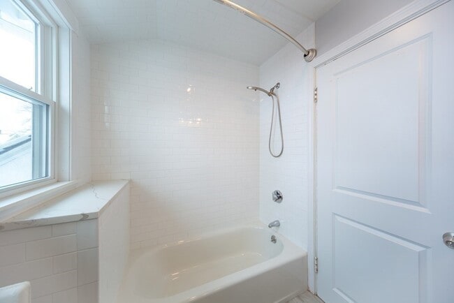 Building Photo - 15 Essex St