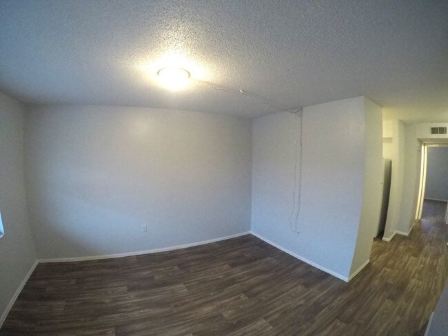 Building Photo - 4810 E Busch Blvd