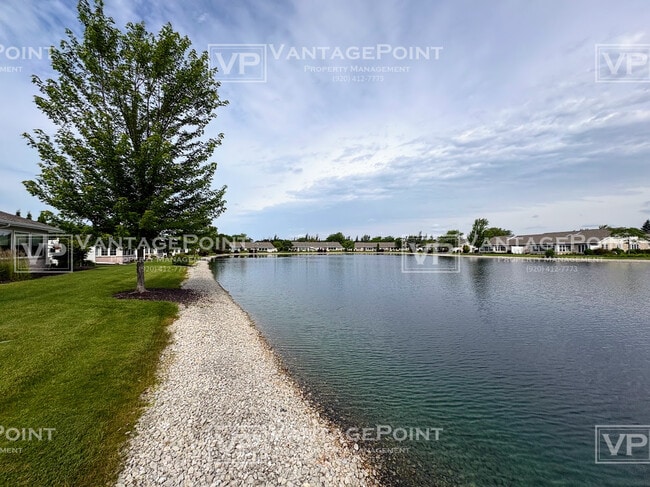 Building Photo - 1684 Twin Lakes Cir