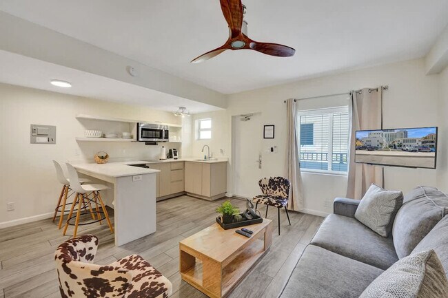 Building Photo - 3020 Seville St