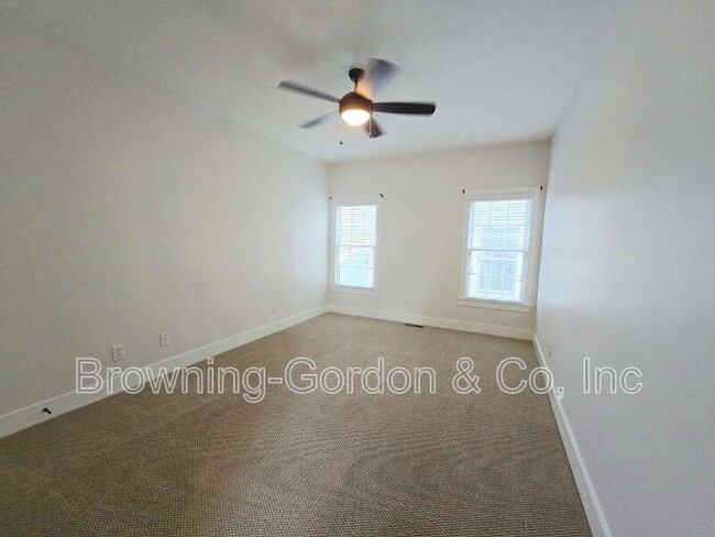 Building Photo - 4017 Elkins Alley
