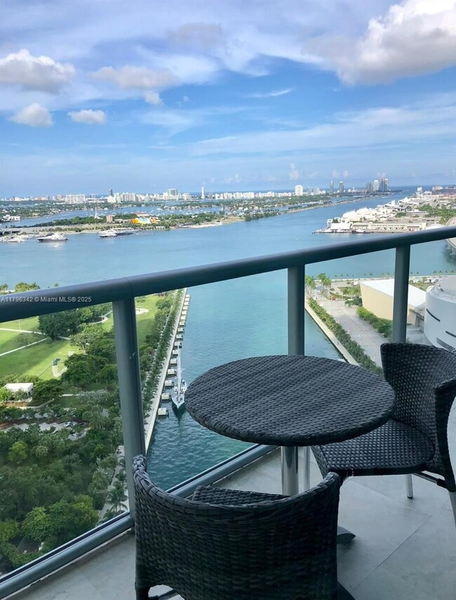 Building Photo - 888 Biscayne Blvd