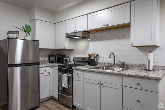 1BR, 1BA - 650 SF - Apache Lofts