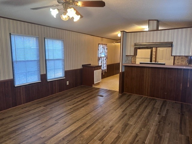 Building Photo - 2930 Pinecrest Dr