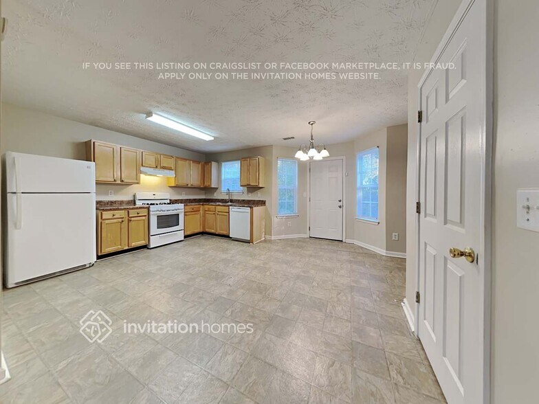 Building Photo - 324 Springbottom Ct SE