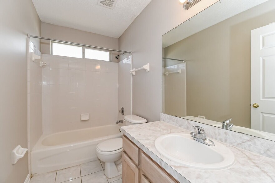 Building Photo - 2912 Brittany Bluff Dr