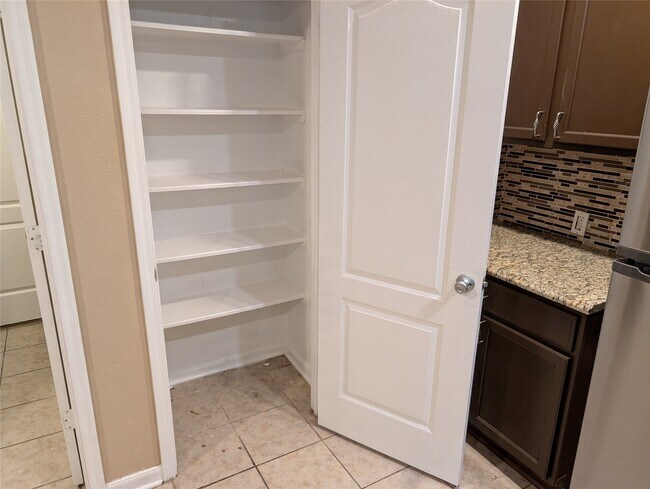 Building Photo - 18920 Sunrise Rnch Ct