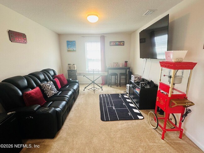 Building Photo - 12573 Grn Mdw Dr