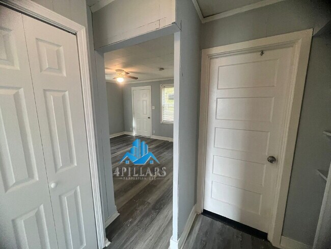 Building Photo - Charming 2 Bedroom Duplex in La Porte with Spacious Layout and Prime Location