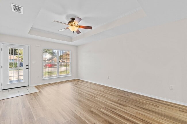 Building Photo - 4558 Barrington Ln