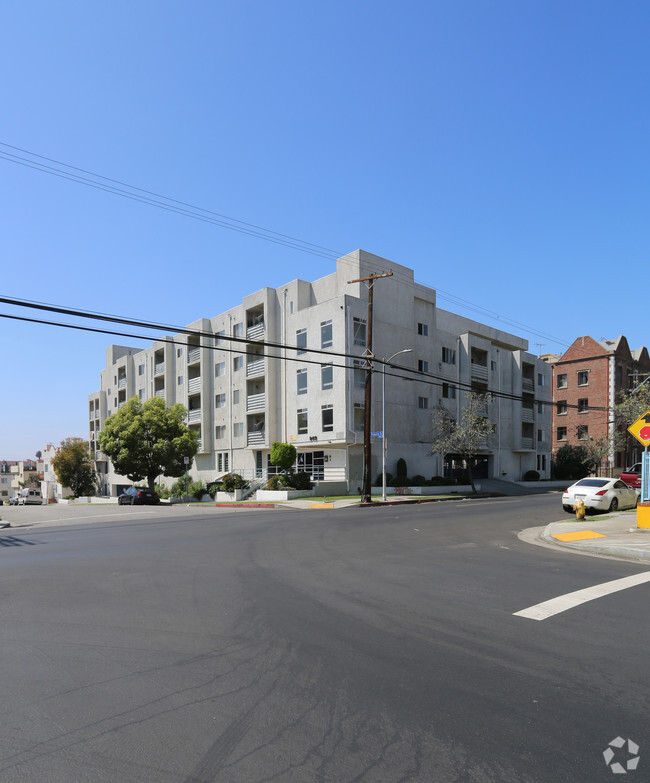 Primary Photo - Kingsley Terrace Apartments