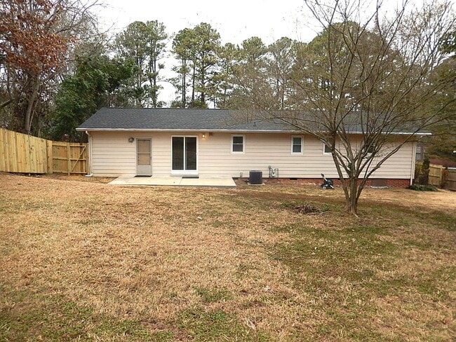 Building Photo - 1016 Caspan St