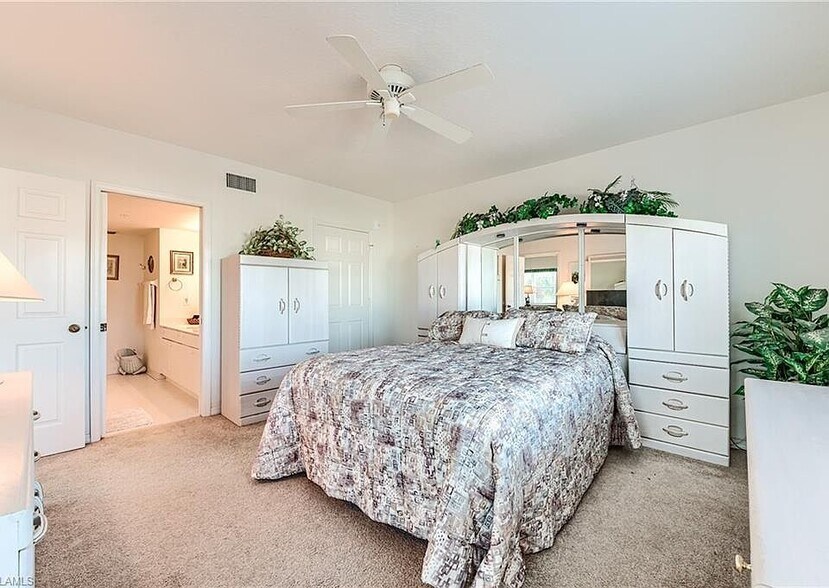Building Photo - 4451 Bay Beach Ln