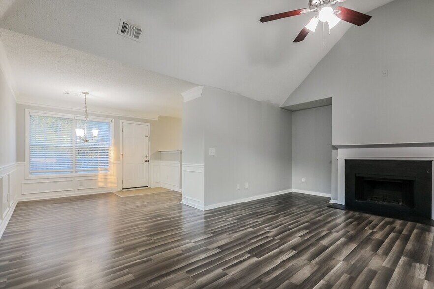Building Photo - 11758 Registry Blvd