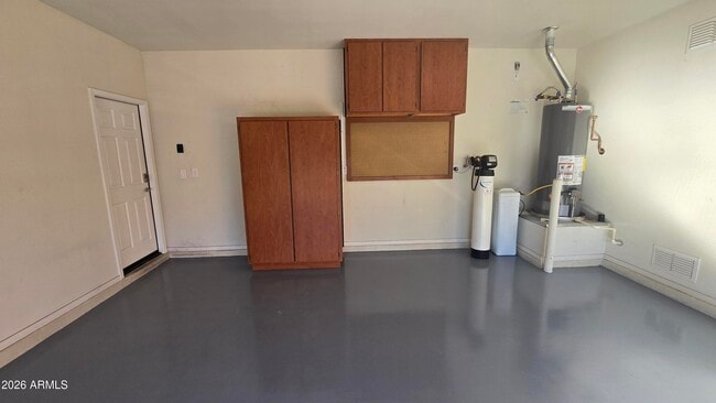 Building Photo - 10826 W Avenida Del Rey