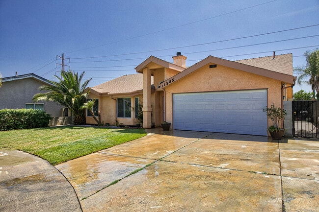 Building Photo - Beautiful 3 Bedroom Sylmar Home