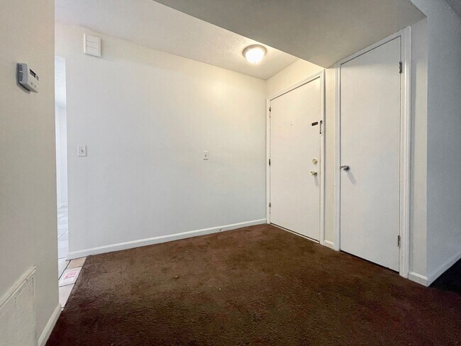 Building Photo - 2956 Vineland Ave SE