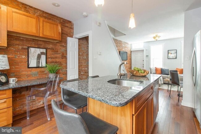 Building Photo - 1725 Webster St