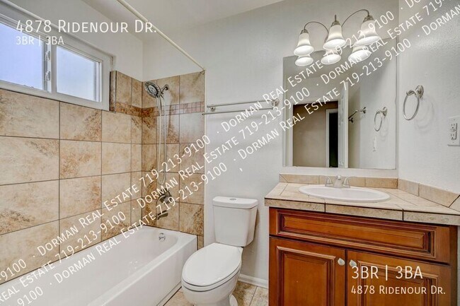 Building Photo - 4878 Ridenour Dr